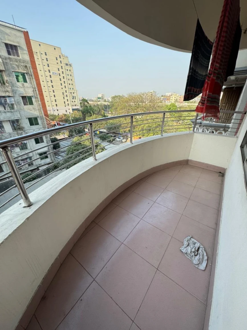 One Seat Available in Master Bedroom – Male Bachelor, Nikunja-2