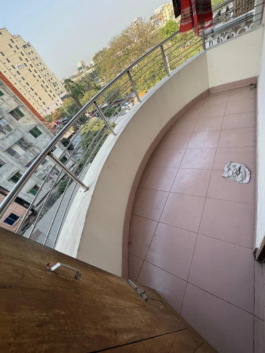 One Seat Available in Master Bedroom – Male Bachelor, Nikunja-2